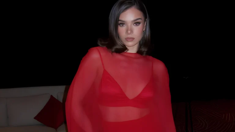 ‘Hawkeye’ Star Hailee Steinfeld’s ‘Tonight Show’ Look Has Fans Swooning, and Her Fallon Chat Was Just as Memorable