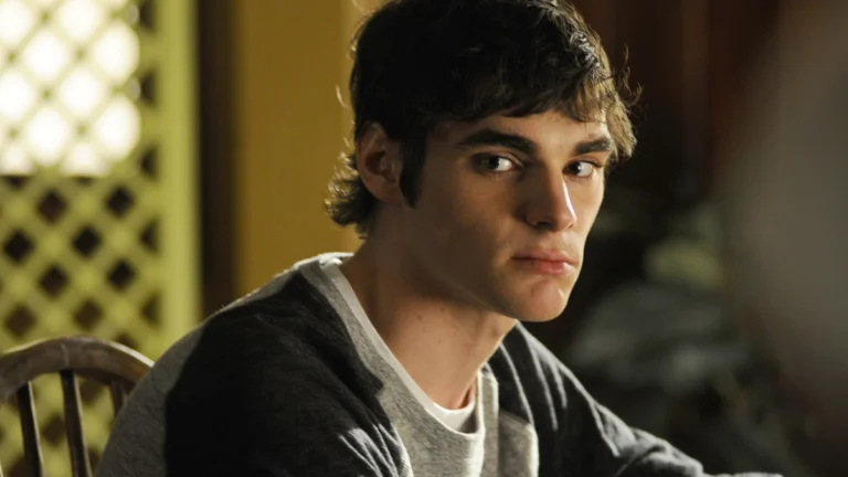 ‘Breaking Bad’ Actor RJ Mitte Dies at 34, Cause of Death Confirmed