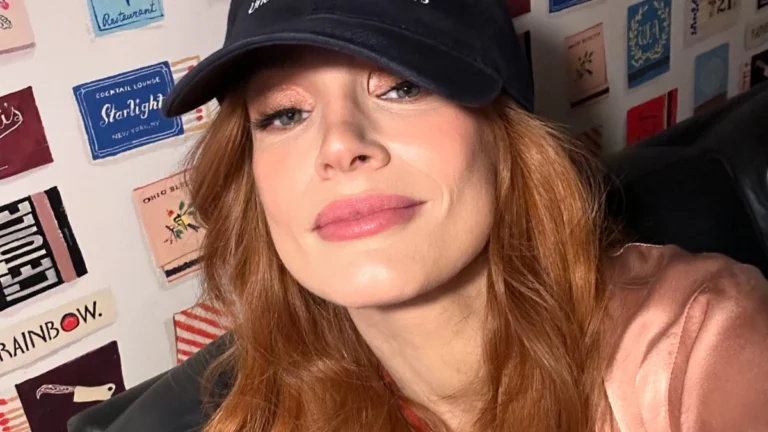 Jessica Chastain (49) Serves Old-Hollywood Glamour Backstage at ‘Jimmy Kimmel Live’ Ahead of ‘Other Mommy’