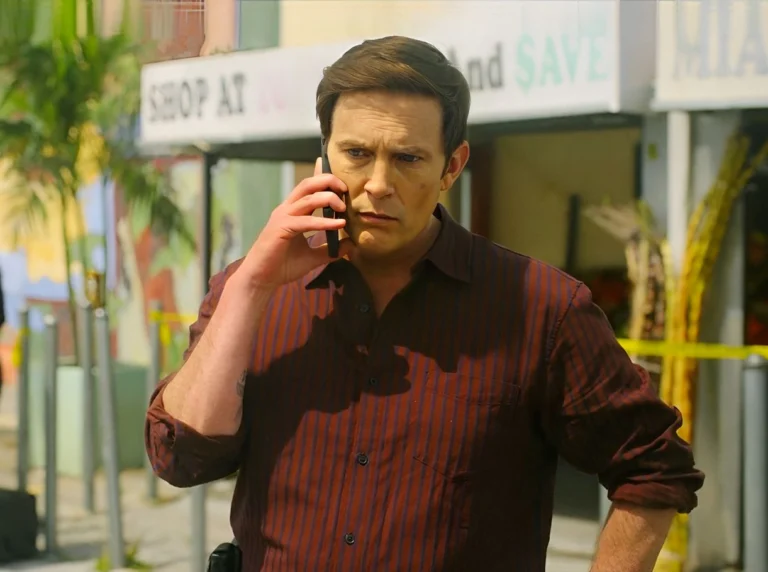 Why Desmond Harrington’s Look on ‘Dexter’ Left Viewers With So Many Questions